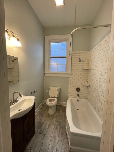 Bathroom - 2420 Jena St