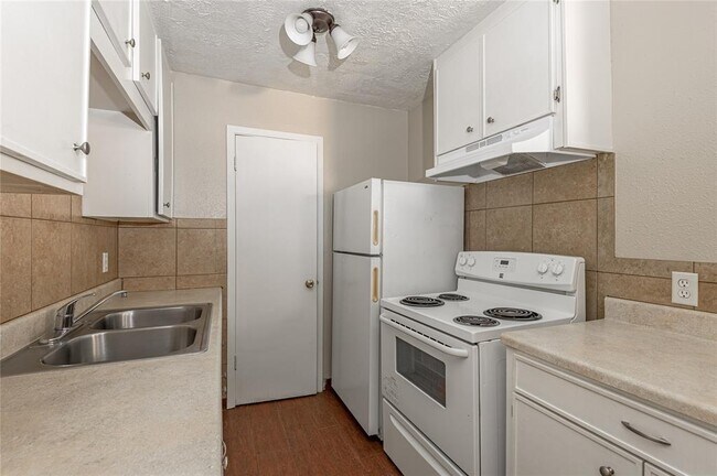 Building Photo - 760 Cline St