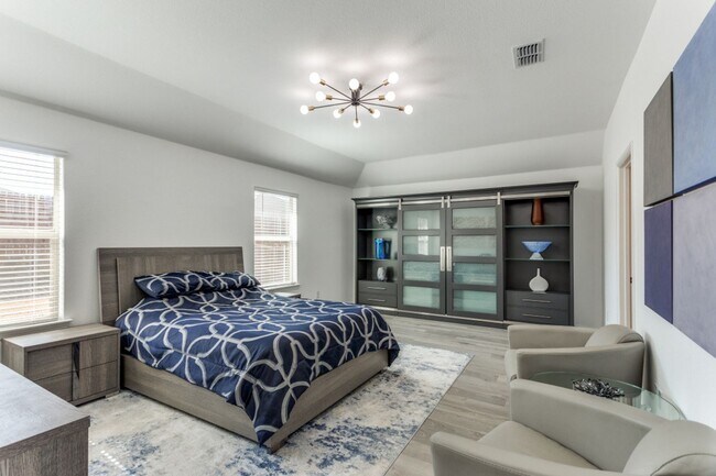 Building Photo - Contemporary in Cleburne!