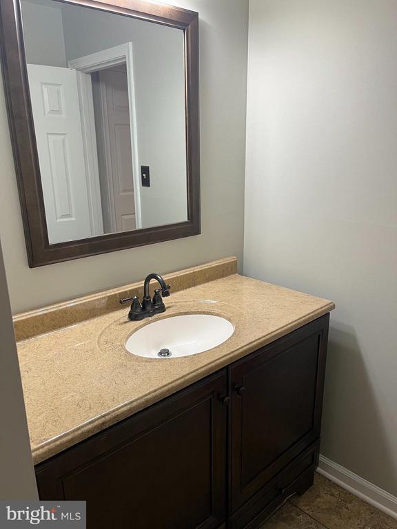 Building Photo - 5809 Gwynndale Pl