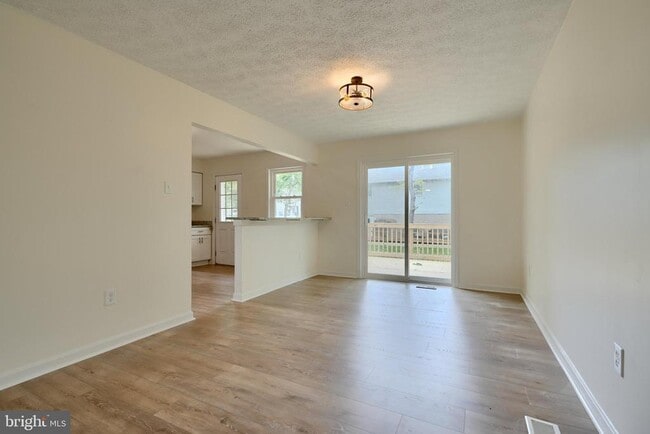 Building Photo - 4504 E Joppa Rd