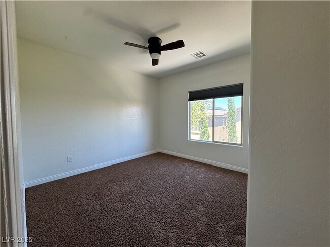 Building Photo - 2090 Morro Vista Dr