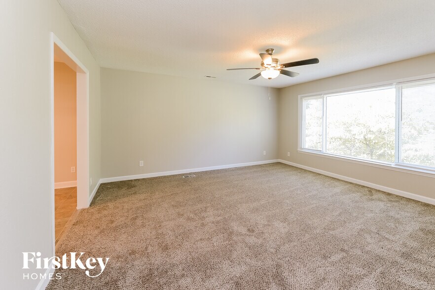 Building Photo - 1045 High Ridge Rd