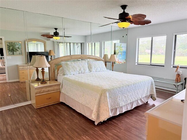 Building Photo - 4602 Longwater Chase