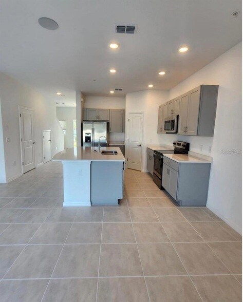 Building Photo - 4580 Calvary Wy