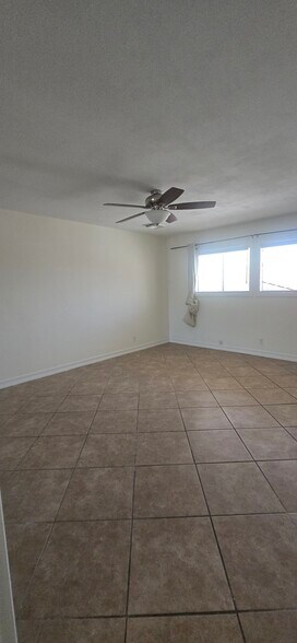 Building Photo - 1716 Kiltie Way