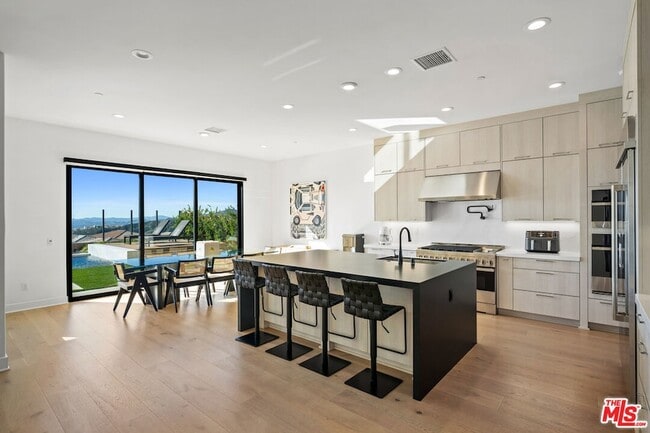 Building Photo - 20712 Deer Grass Ct