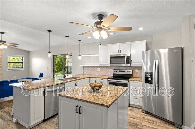 Building Photo - 8307 12th Ave Dr NW