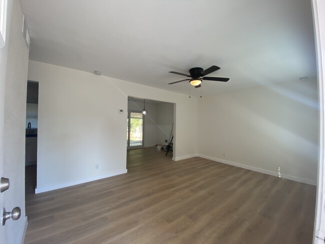 Living room - 6811 Blue Ash Dr