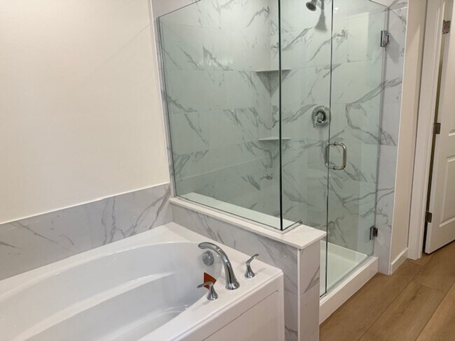 Building Photo - Elegant 4-Bed, 4-Bath 3-Story Home with Gourmet Kitchen & Private Backyard