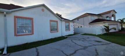 Building Photo - Barrant 405