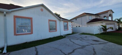 Building Photo - Barrant 405