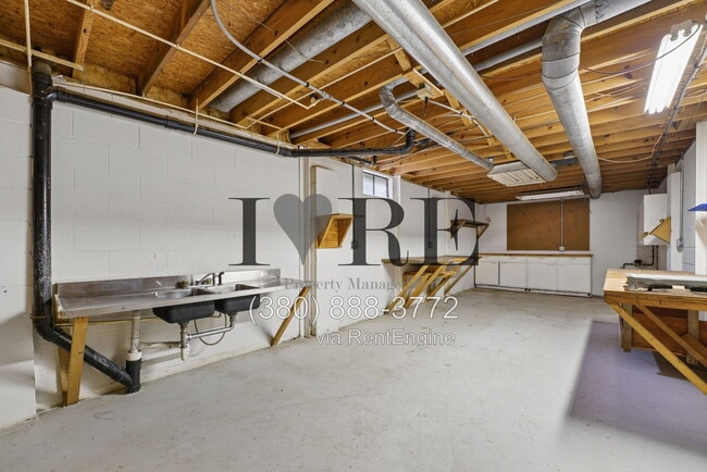 Building Photo - 358 Belle Haven Pkwy