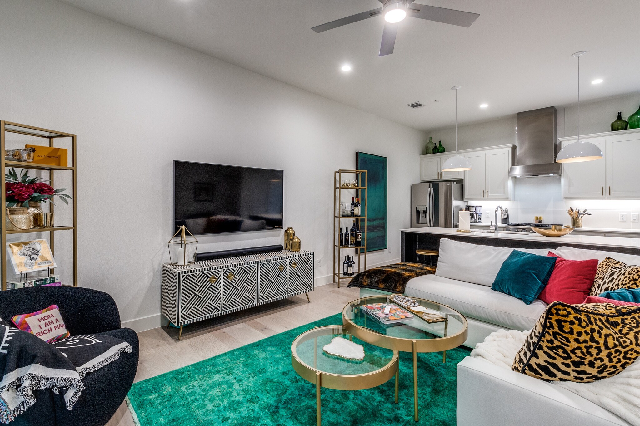 Building Photo - 5703 Lindell Ave