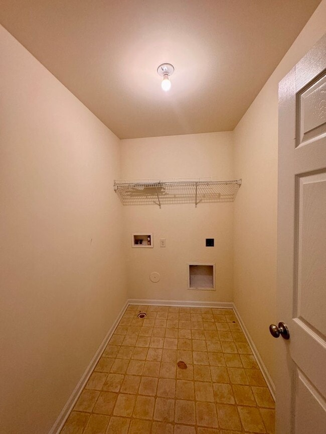 Building Photo - 4BR/3BA Home in Winding Walk