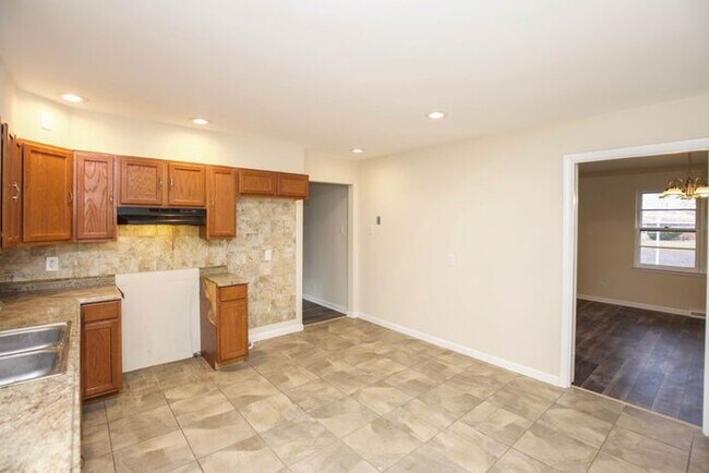 Building Photo - 7 Nordell Ct., Black Jack, MO 63033