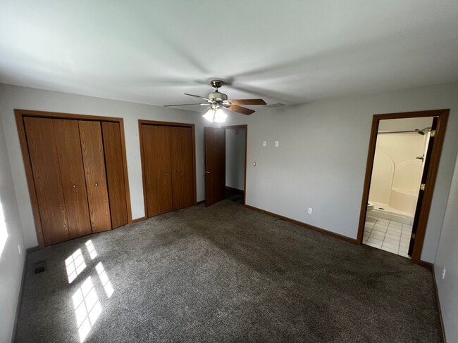 Building Photo - Hickory Hills Haven | Stylish 3BR Retreat with Garage, Deck & Dreamy Outdoor Space