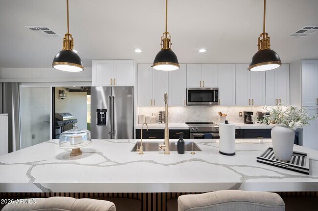 Building Photo - 8314 E Mariposa Dr