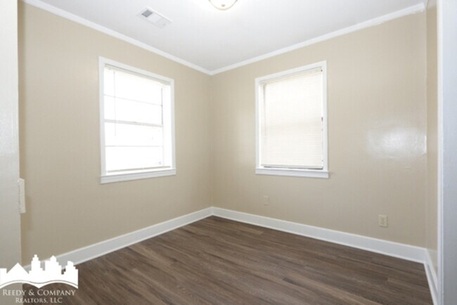 Building Photo - 1120 S Prescott St