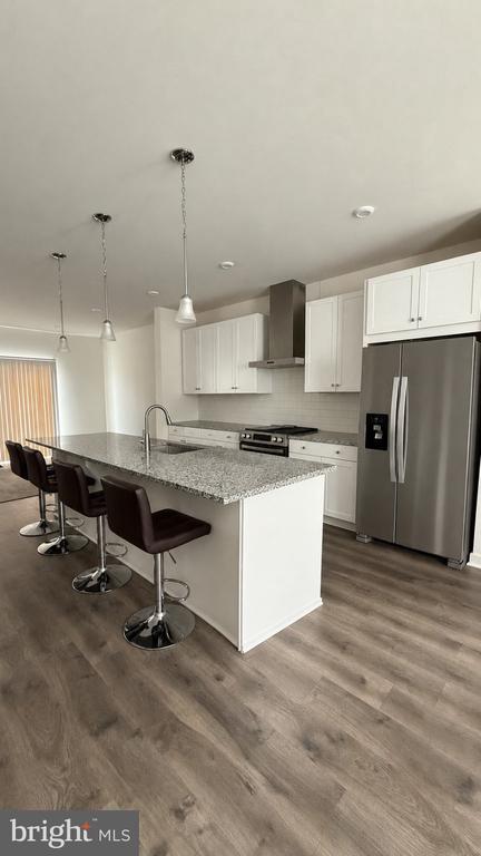 Building Photo - 402 Honeyberry Ln
