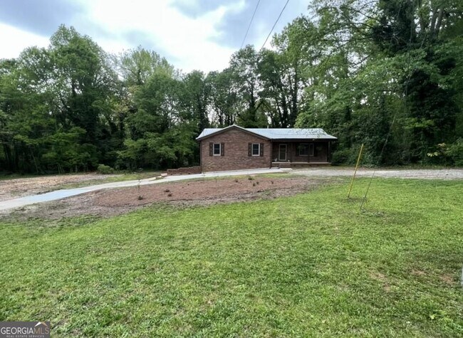 Primary Photo - 19 Oak Hill Dr