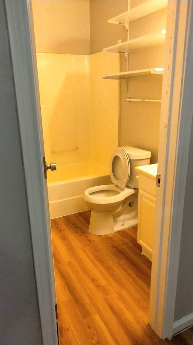 Building Photo - 40 Sunset Rdg Ln