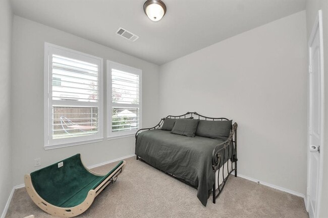 Building Photo - 8919 RoseWood Grove Ln