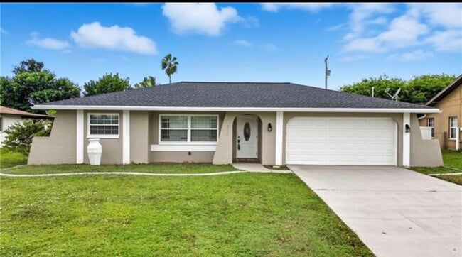 Building Photo - 4520 SE 11th Pl