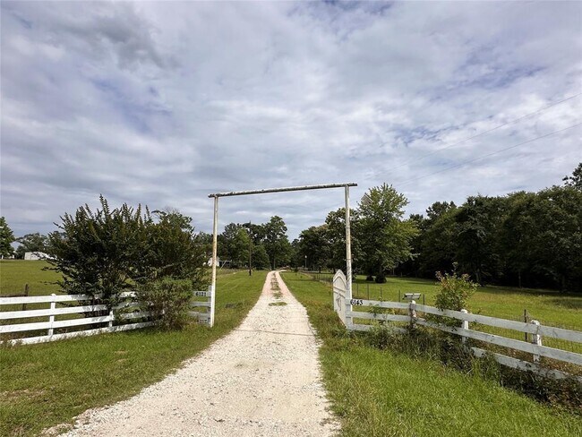 Building Photo - 6143 FM 3081