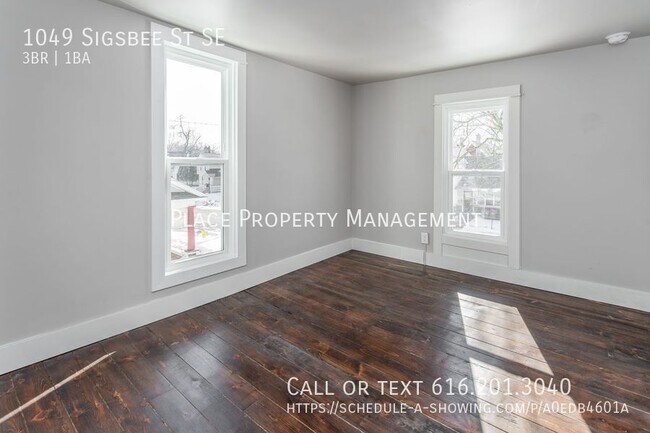 Building Photo - 1049 Sigsbee SE - Gorgeous 3 bedroom house!