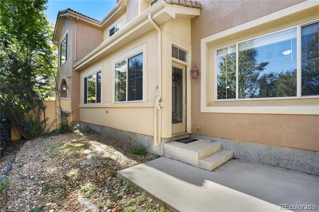 Building Photo - 10096 Bluffmont Ln