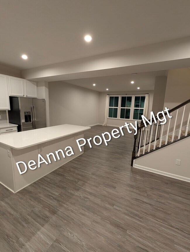 Building Photo - Luxury -3 bedroom Townhome. Avon, Oh.