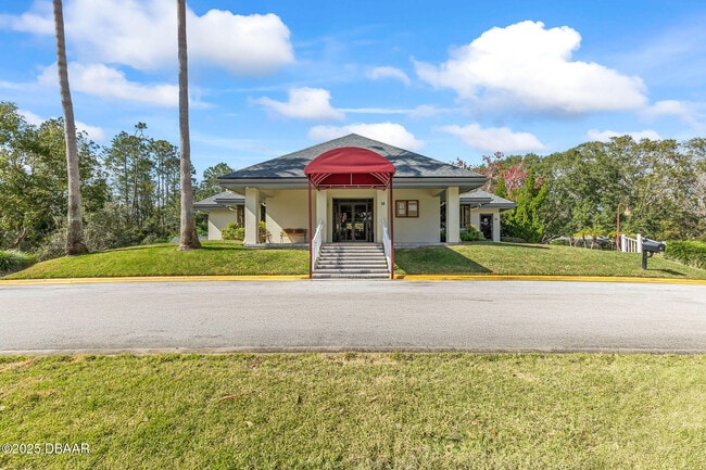 Building Photo - 16 Forest View Way