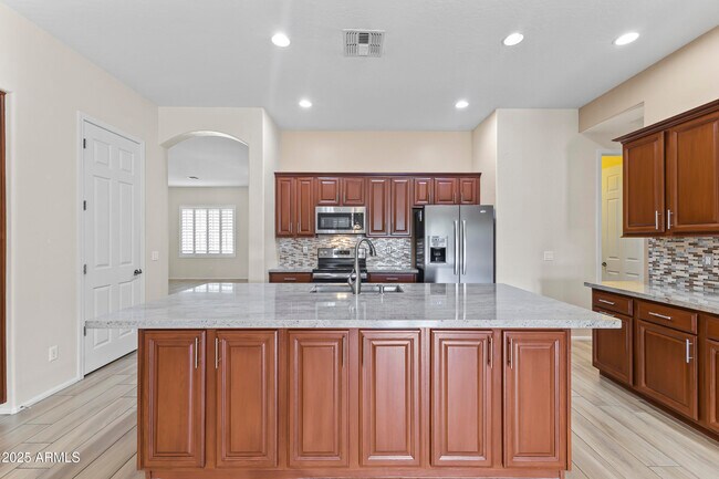 Building Photo - 15053 W Cameron Dr