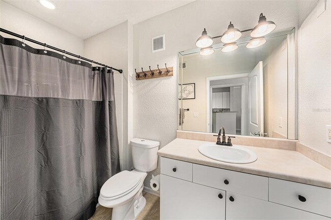 Building Photo - 4221 W Spruce St