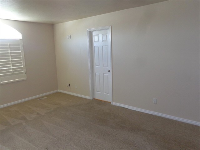 Building Photo - 8671 S Dove Meadows Ln