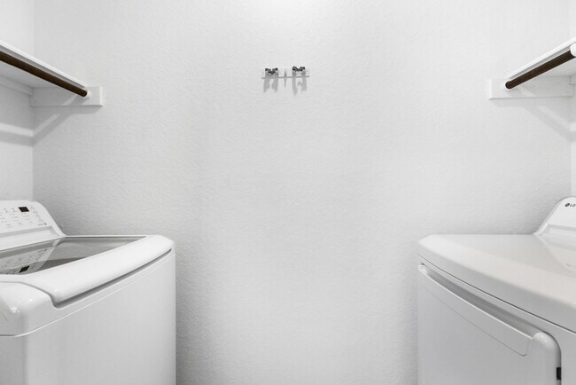 Building Photo - 10007 Kersey Ml