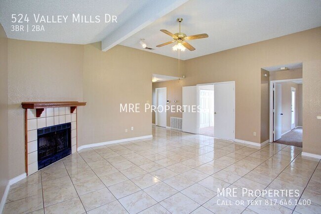 Building Photo - 524 Valley Mills Dr