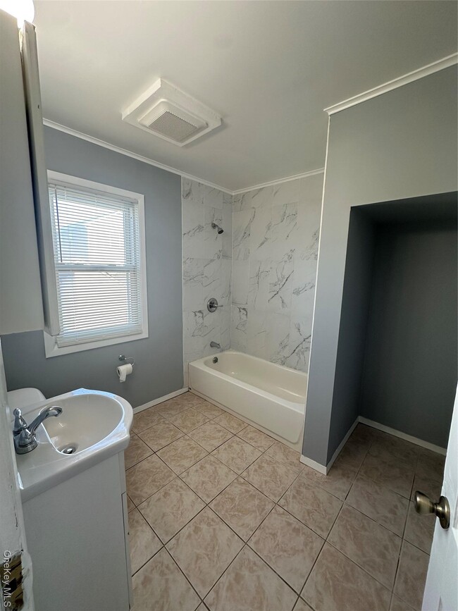 Building Photo - 32 Mc Kinley Ave