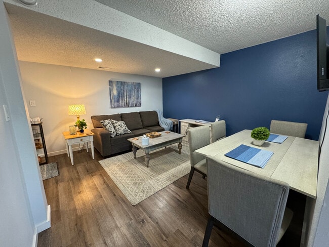 Building Photo - 7650 Conifer Dr