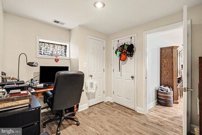 Building Photo - 7409 Lake Dr