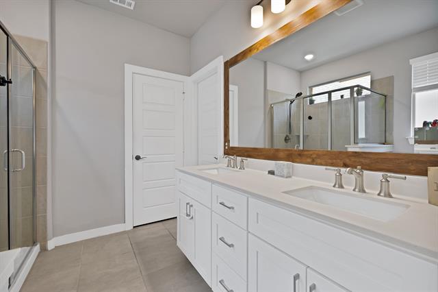 Building Photo - 1373 Silverthorne Trl
