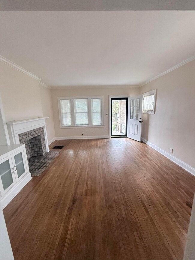 Building Photo - 2710 Dayton Ave