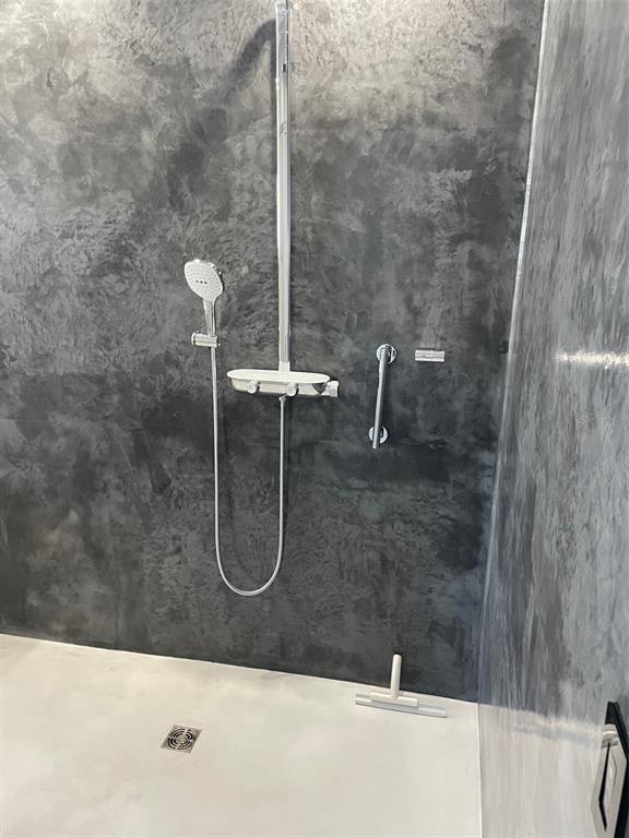 Building Photo - 224 6th Ave N