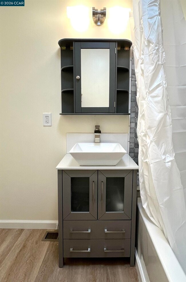 Building Photo - 192 Viewmont Ave