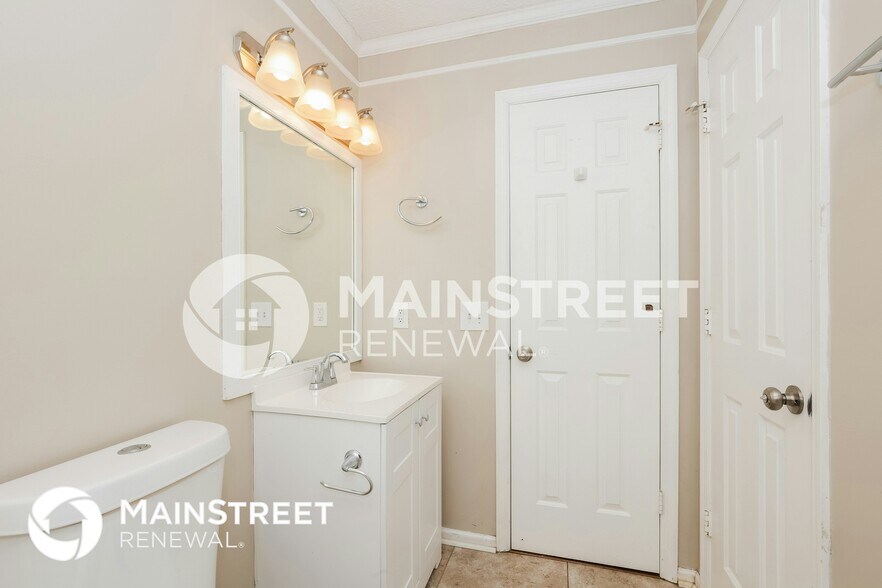 Building Photo - 528 Piccadilly Row