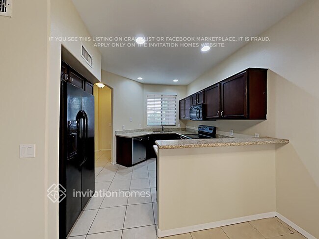 Building Photo - 2145 N 29th Pl