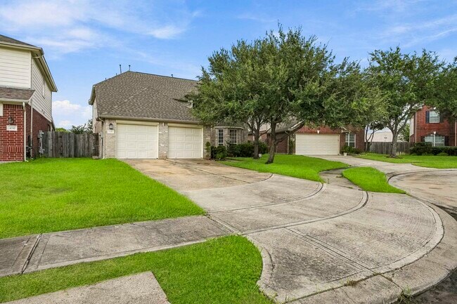 Building Photo - 4106 Applecreek Bend Dr