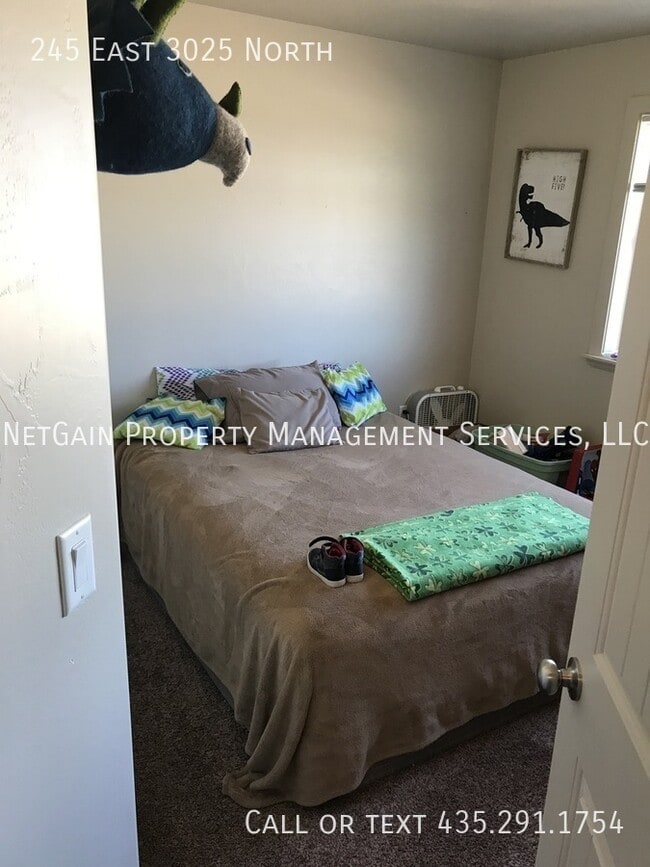 Building Photo - 245 E 3025 N