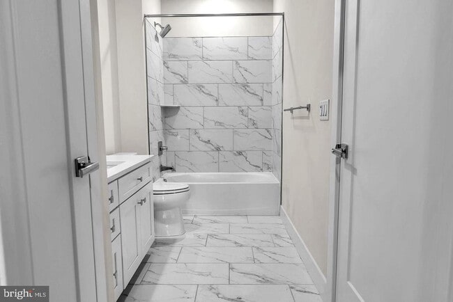 Building Photo - 1761 Old Meadow Rd